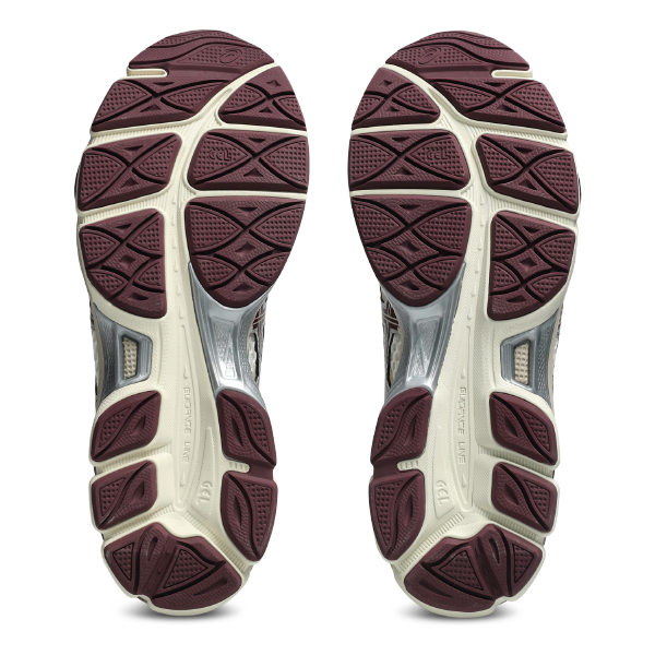 아식스 공식 온라인스토어,젤 큐뮬러스 16