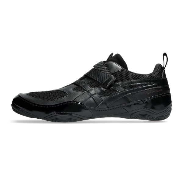 ISSEY MIYAKE x 하이퍼테이핑