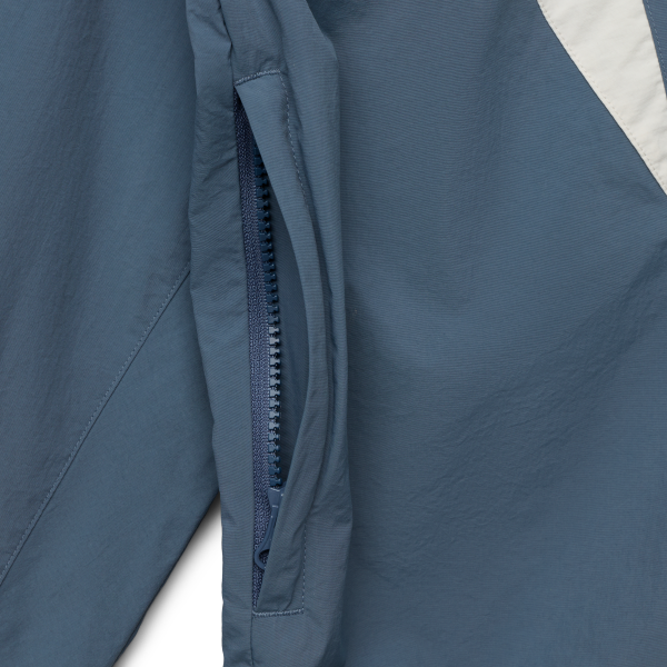 아식스 공식 온라인스토어,CLASSIC WOVEN TRACK JACKET